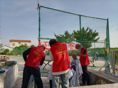 阜沙鎮禁毒信息〔2021〕第84期--【阜沙禁毒】開展禁毒宣傳公益活動 社戒人員參與愛心義剪（202