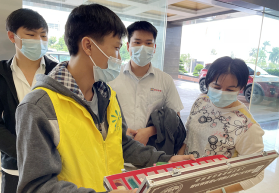 阜沙鎮禁毒信息〔2022〕第246期--【禁毒攻堅】“無償獻血 禁毒同行”-阜沙禁毒宣傳進廠企 （2