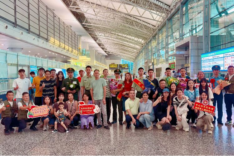 中山多鎮街備好暖心大禮包，送給最可愛的人